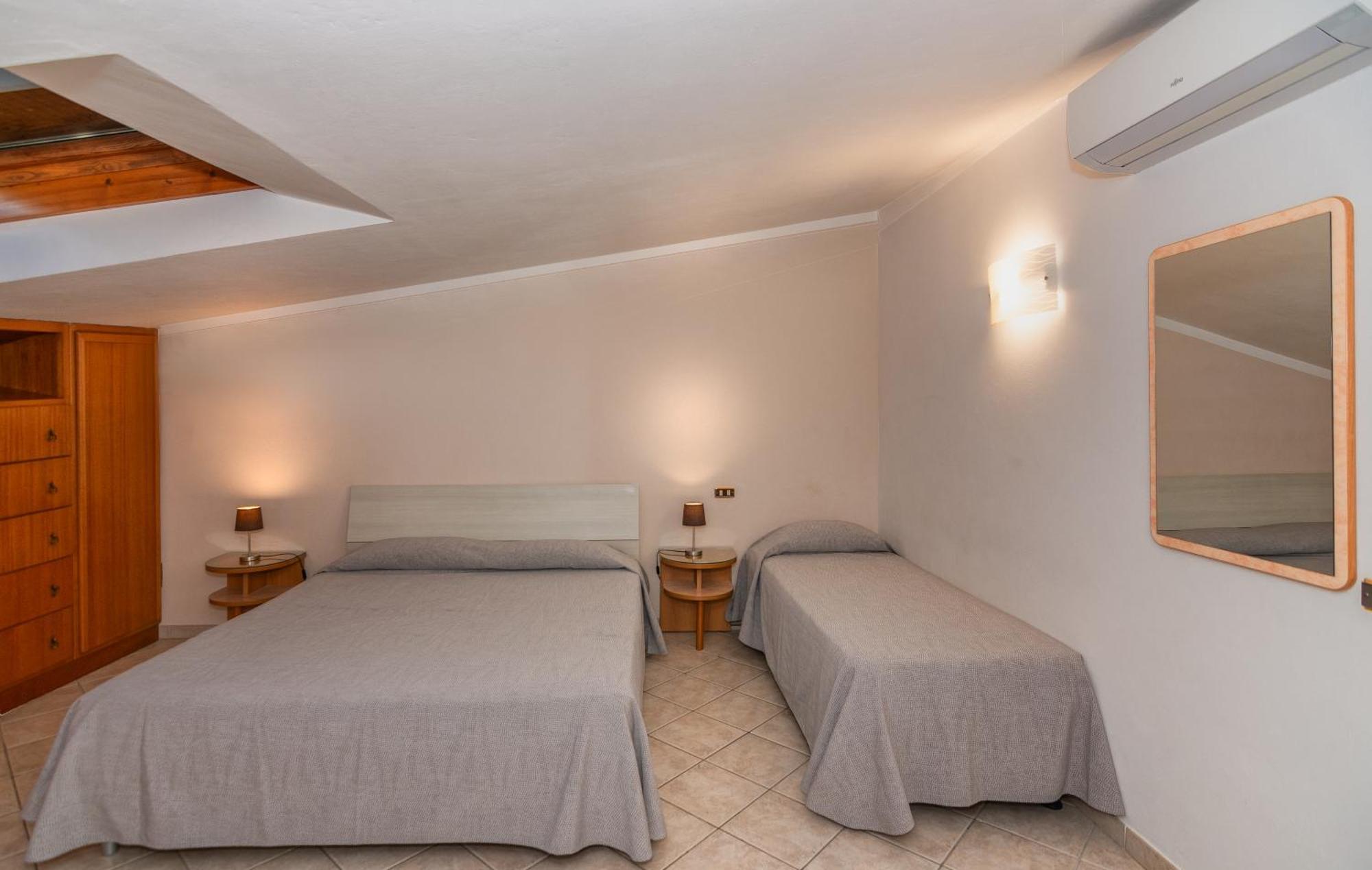 Hotel Eura مارينا دي ماسا المظهر الخارجي الصورة
