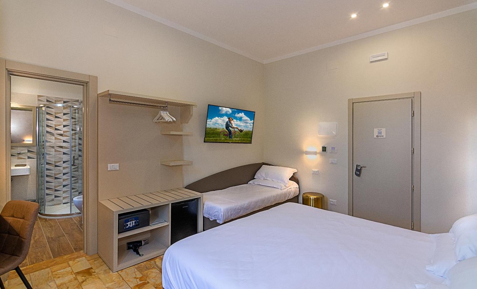 Hotel Eura مارينا دي ماسا المظهر الخارجي الصورة